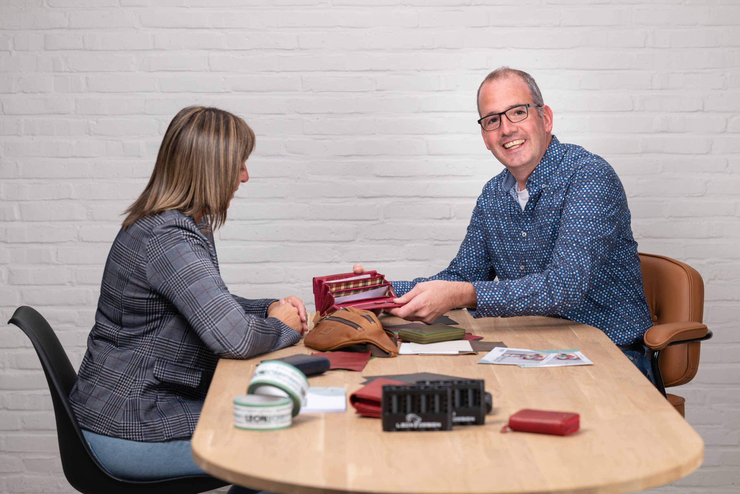 leon huver eigenaar webshop leondesign